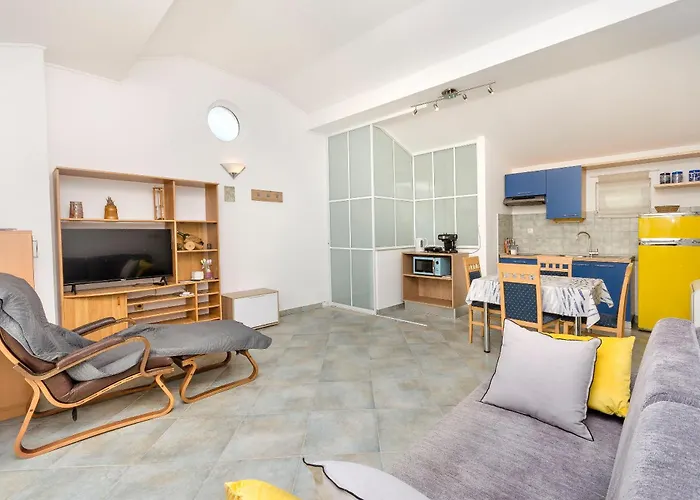 Apartments Maris