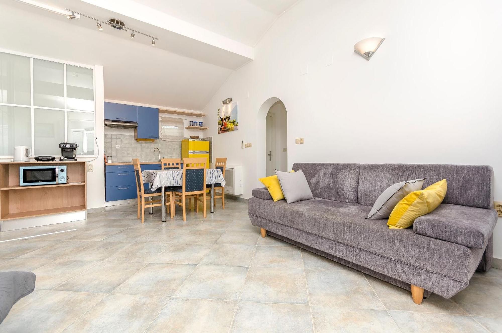 Maris Apartment